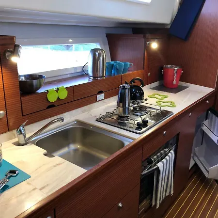 Nautika 1300 Botel *